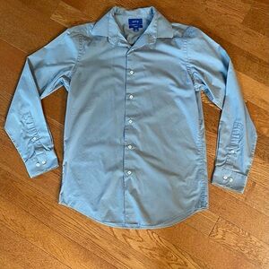 Men’s size Small Apt. 9 Button Down Shirt
